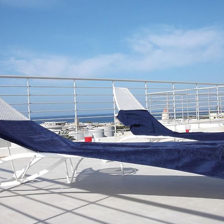 Brezza Di Grecale Aparthotel Trapani Bagian luar foto
