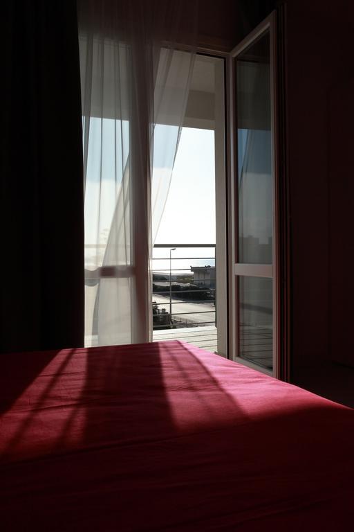 Brezza Di Grecale Aparthotel Trapani Ruang foto