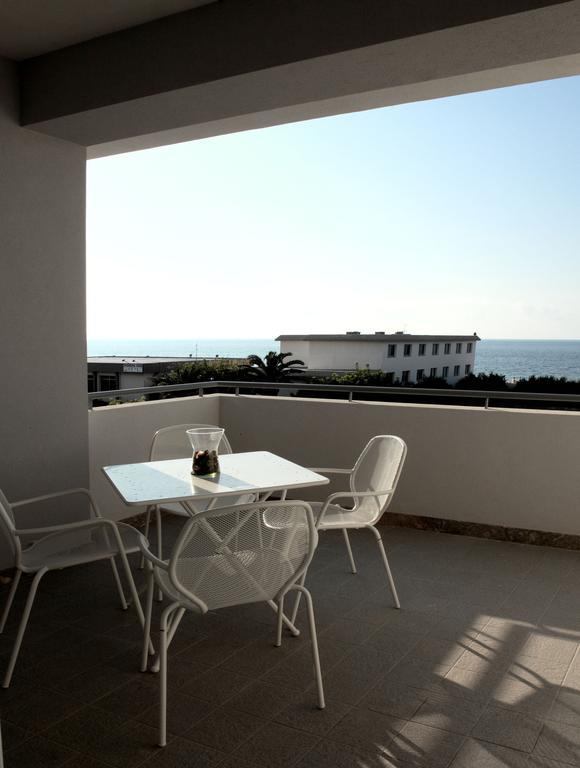 Brezza Di Grecale Aparthotel Trapani Ruang foto